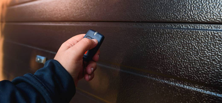 automatic door opener with remote control in Lake Los Angeles